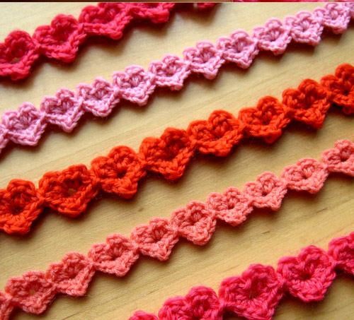 Лента наCrochet под формата на сърца