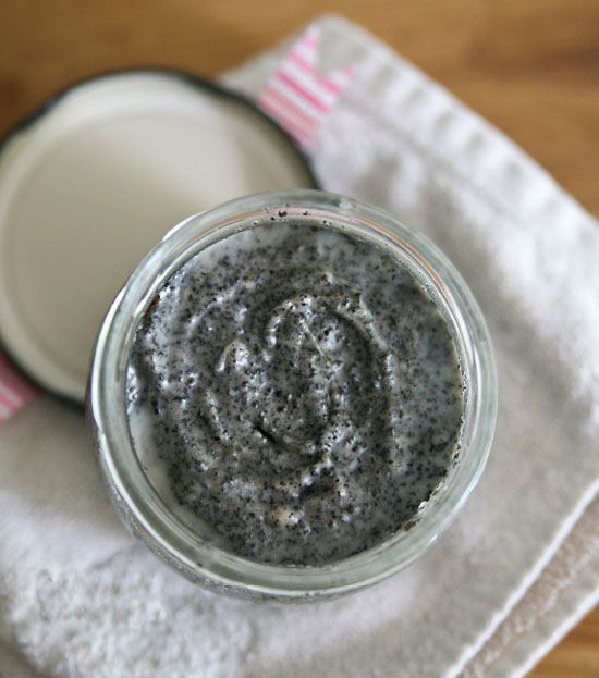exfoliante de café contra estrías