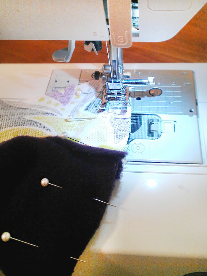 2つのパーツを縫う