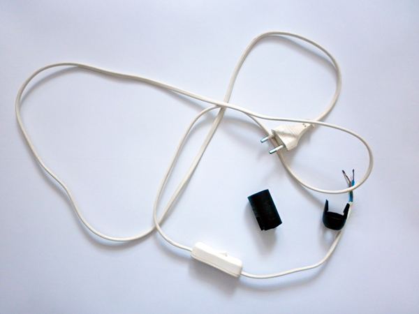 ケーブルとソケット